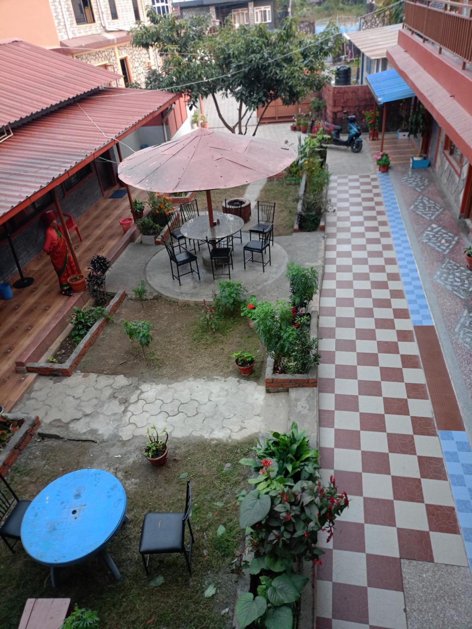 Pokhara Metro Eco Hotel Exterior foto